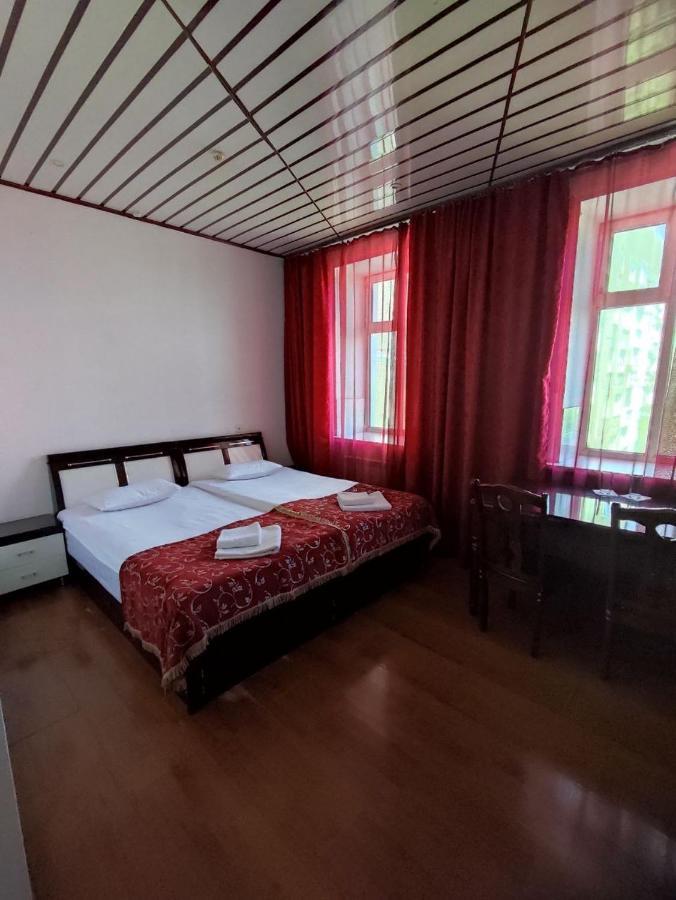 Pekin Hotel Temirtau ภายนอก รูปภาพ